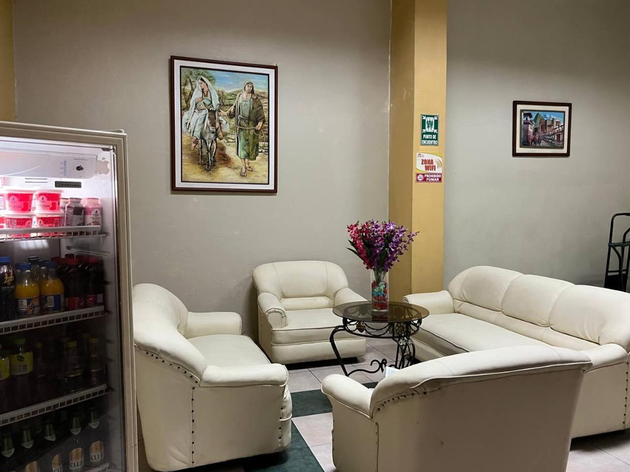 Hotel Andes Inn グアヤキル エクステリア 写真